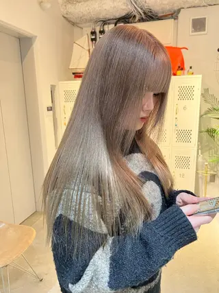 ロング カラー Yakuwa Rikoのヘアスタイル