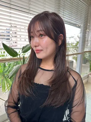 セミロング 岡本雅也 ショートボブレイヤーのヘアスタイル