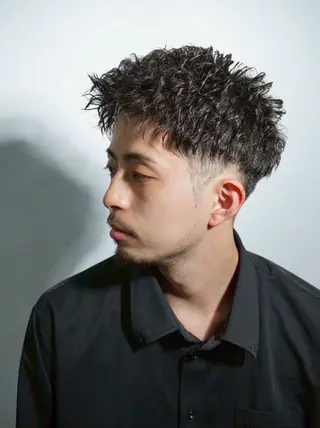 ロング プレミアムバーバー赤坂店所属・水溜 一颯のヘアスタイル