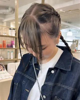 カラー MAMI / Lienのヘアスタイル