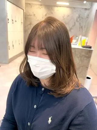 ミディアム yuka 【ユウカ】のヘアスタイル