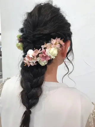 セミロング ヘアアレンジ トレンドヘアーに🌈 川村　静香のヘアスタイル