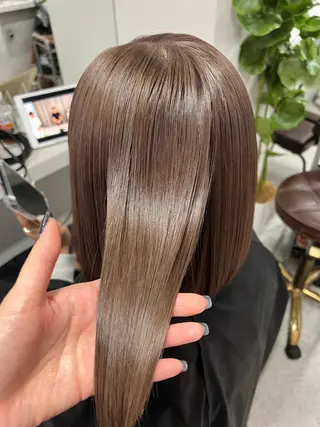 ミディアム カラー ハイトーン&髪質改善 &韓国エクステ🤎のヘアスタイル