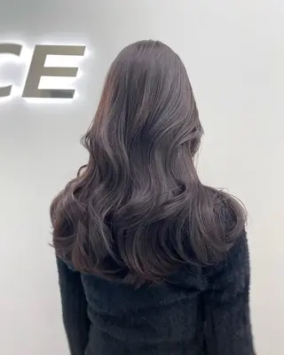 ロング カラー 大人っぽ韓国レディ レイヤー🤍渋谷のヘアスタイル