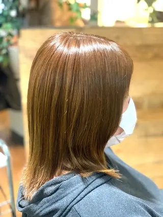 セミロング カラー ハイライト✨髪質改善 TAKAさんです😊のヘアスタイル