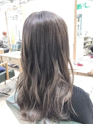 セミロング カラー 菊池 貢平のヘアスタイル