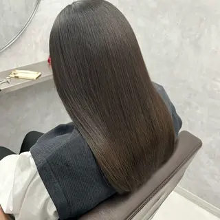 セミロング NUMBER_ ユイナのヘアスタイル