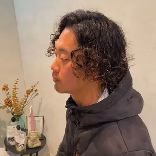 ミディアム パーマ メンズ ナツハラ サトシのヘアスタイル