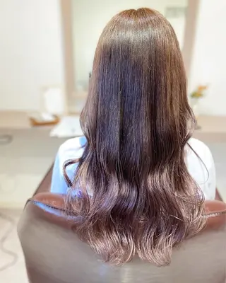 ロング カラー 荒木 ひろかのヘアスタイル