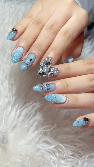 ネイル n o q r m. n a c h iのネイルデザイン