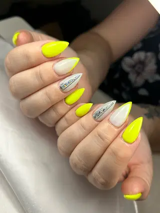 ネイル Yabiku Airiのネイルデザイン