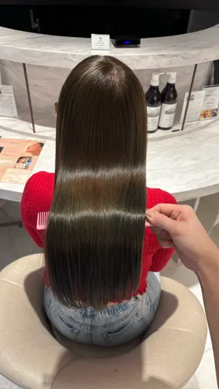 ロング KIND所属・KIND 佐藤 和奏のヘアスタイル