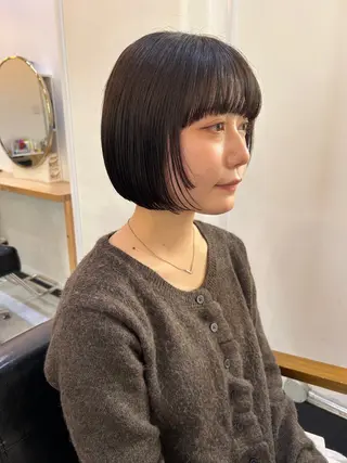ミディアム カラー CARICIA 白木 由里加のヘアスタイル