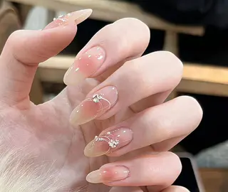 ネイル 💅E•U•B NAIL🌹所属・横浜市中区曙町 ネイルE·U·Bのネイルデザイン