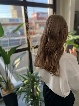 ロング カラー LITA hair所属・鄭 弘志のヘアスタイル