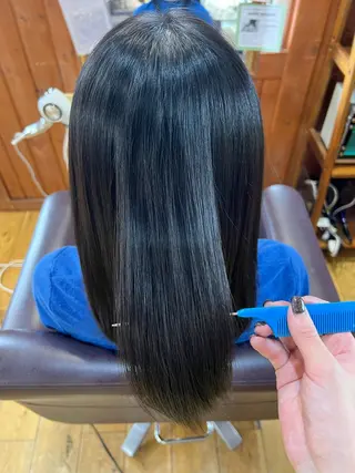 カラー 寺澤 ことなのヘアスタイル
