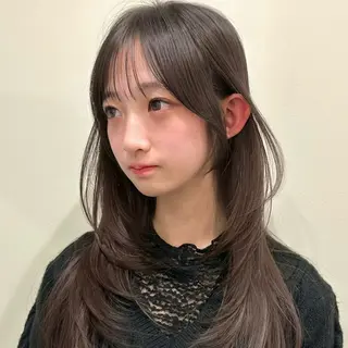 セミロング 🌹ハッシュカット、 レイヤー韓国ヘア🌹のヘアスタイル