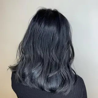 ミディアム ケリーズグリーン所属・ボブ/艶ハイトーン 森田/嵩士のヘアスタイル