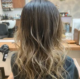 セミロング カラー SALON paljon Hair&Nail所属・ヘア＆ネイル＆アイ サロンパルヨンのマツエク・マツパデザイン