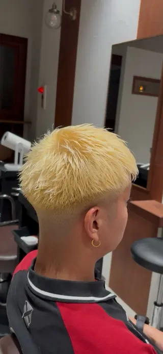 カラー 石本 凌大のヘアスタイル