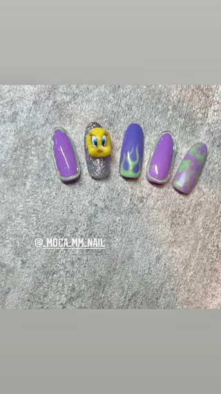 ネイル moca心斎橋所属・˚✧⁺⭐︎༚moca miyuu⁎⁺˳✧༚のネイルデザイン