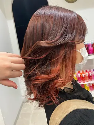 カラー 谷川 李奈のヘアスタイル