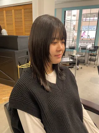 セミロング カラー RIN／韓国ヘア レイヤーカットのヘアスタイル