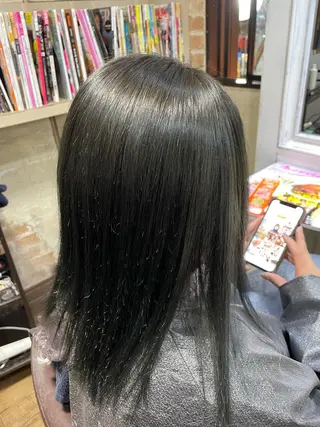 ミディアム nico.所属・高田馬場 nico 岡豪紀のヘアスタイル