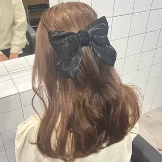 セミロング カラー 🎀🧁ダメージレス 艶髪カラー🧁🎀のヘアスタイル