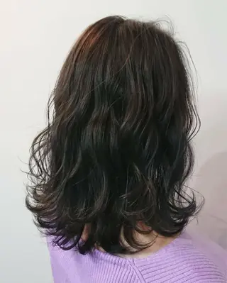 ミディアム カラー ASUSIA所属・stylist YUKIのヘアスタイル