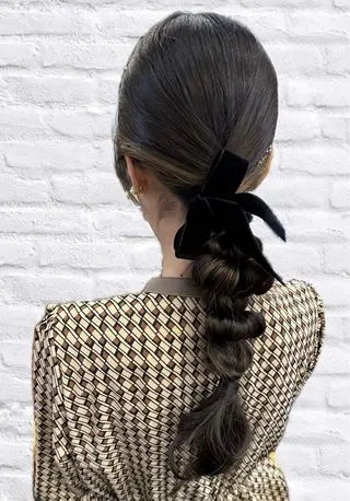 ロング 新宅 綾乃のヘアスタイル