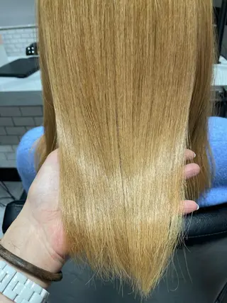 セミロング 近藤 麻美のヘアスタイル