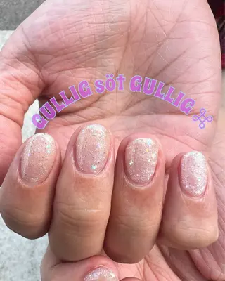 ネイル GULLIG söt GULLIGのネイルデザイン