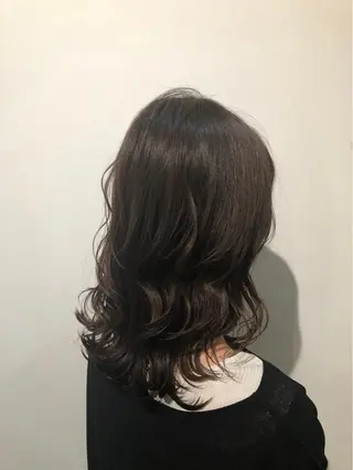 ミディアム カラー 【艶カラー】 STYLE 和泉俊希のヘアスタイル