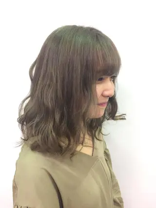 セミロング カラー 💘カラー人気No. 1💘SAYAのヘアスタイル