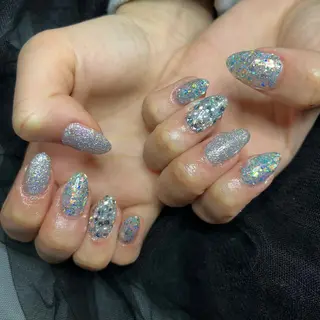 ネイル Liberta所属・森 まりなのネイルデザイン