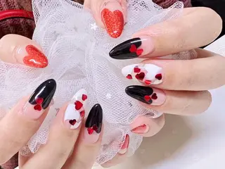 ネイル マツエク・マツパ へぜリヒ ·もものネイルデザイン