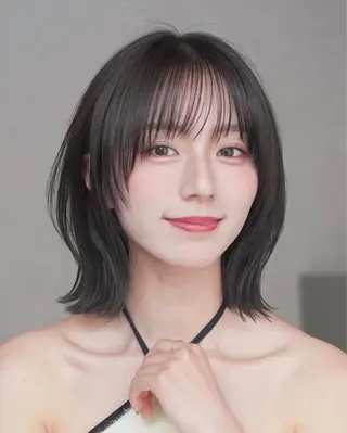 ショート Aura所属・丸山 心 / 艶カラーのヘアスタイル