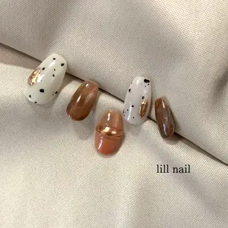 ミディアム pllia beautyのネイルデザイン