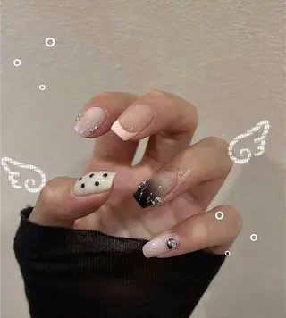 ネイル Dark Honey Kikiのネイルデザイン