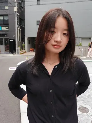 ミディアム カラー パーマ CEINE OURのヘアスタイル