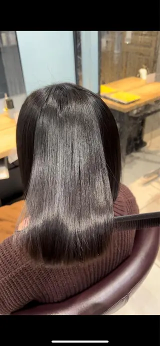 ミディアム 縮毛矯正✨️レイヤー クボタリョウのヘアスタイル