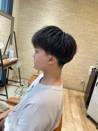 メンズ 亀川蓮 Agu hairのヘアスタイル