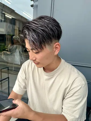 ショート カラー メンズ 平内 賢人のヘアスタイル