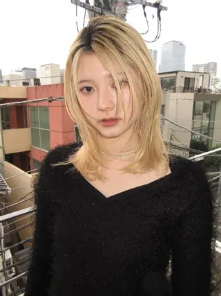 ミディアム レイヤーカット\ウル フ　chinatsuのヘアスタイル