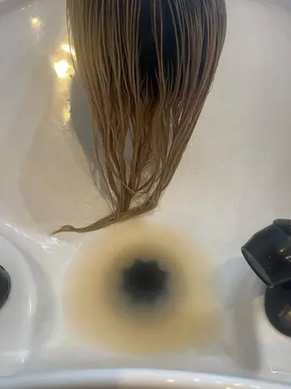 セミロング OFF YUYAのヘアスタイル