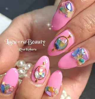 ネイル 小顔と腸の専門店 ラクーラビューティのエステ・リラクイメージ