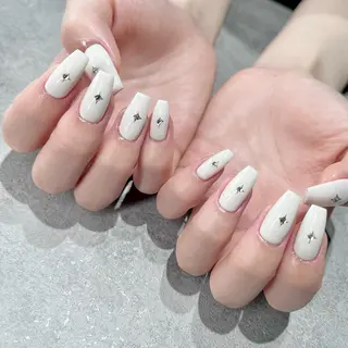 ネイル NEO Beauty Salon所属・𝐍𝐄𝐎 𝐉𝐔𝐑𝐈のネイルデザイン