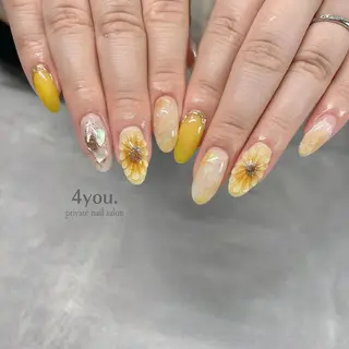 ネイル nail salon ４ｙｏｕ．のネイルデザイン