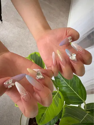 ネイル hairmakemiu所属・guppi 525のマツエク・マツパデザイン